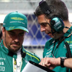 Fernando Alonso elogia el "paso en la dirección correcta" de Aston Martin después de luchar con rivales en su camino hacia la quinta posición en Jeddah