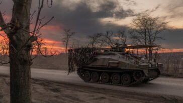 Francia entregará viejos vehículos blindados y nuevos misiles a Ucrania