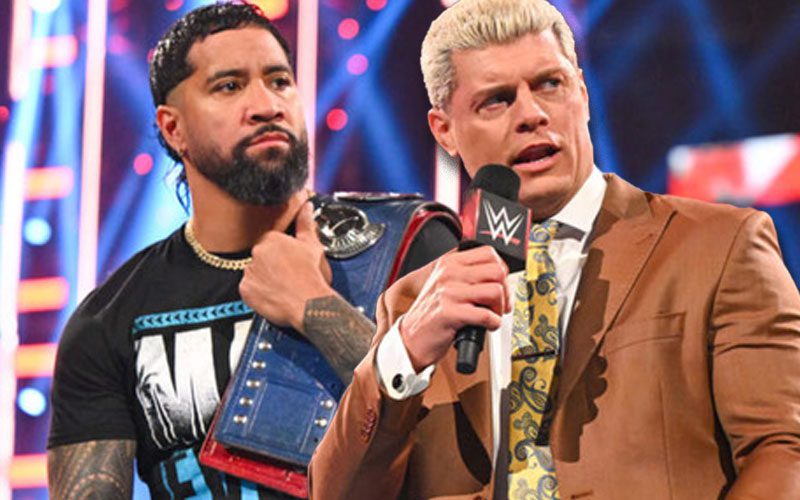 Jey Uso se ofrece a ayudar a Cody Rhodes contra The Bloodline antes de WrestleMania 40
