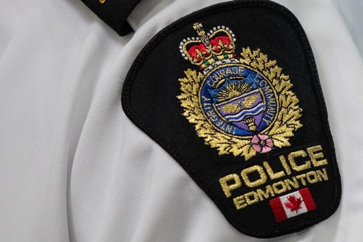 La policía de Edmonton investiga la muerte de un hombre de 37 años en una colisión con un LRT