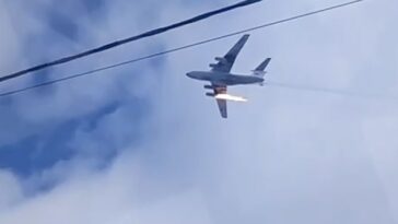 El avión de carga Il-76 se estrelló en la región rusa de Ivanovo, y un vídeo muestra el avión siniestrado sobrevolando