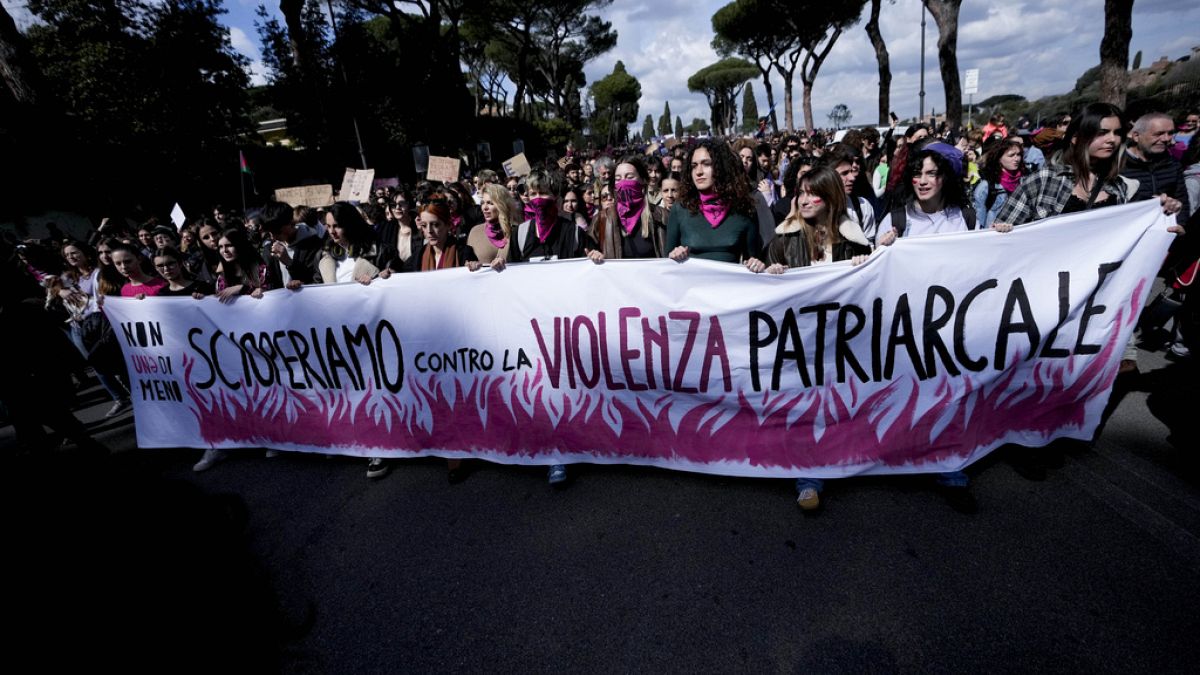 Mujeres de todo el mundo participaron en el Día Internacional de la Mujer
