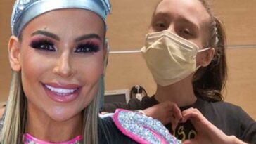 Natalya se ofrece a dedicar tiempo a un paciente con cáncer a través de una reunión en línea
