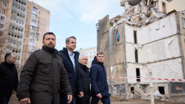 Odesa, Ucrania, sacudida por una explosión mortal durante la visita de Zelensky y el primer ministro griego