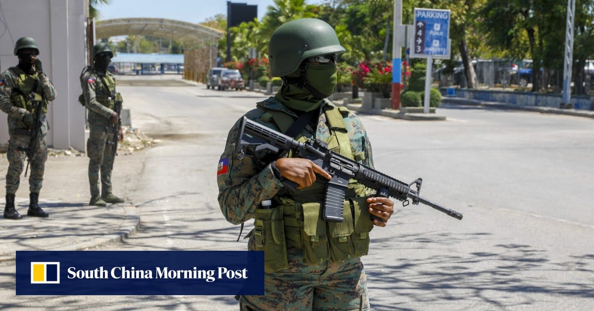 Pandillas haitianas intentan tomar el control del aeropuerto en el último ataque a sitios gubernamentales
