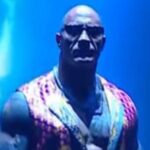 The Rock se proclama como el jefe final antes de su aparición en SmackDown