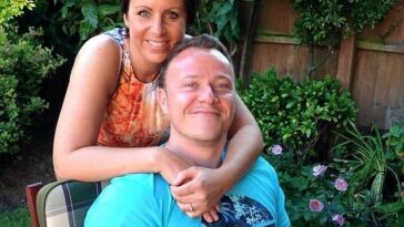 Adam Thompson, de 39 años, fue encontrado muerto en su casa en Mulbarton, Norfolk, por su padre el 10 de octubre.