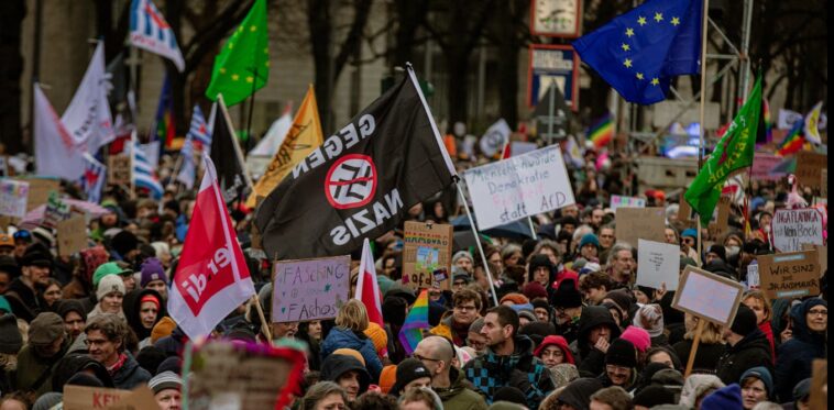 Un grupo político de extrema derecha está ganando popularidad en Alemania, pero también lo hacen las protestas en su contra.