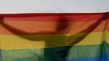 Irak criminaliza las relaciones entre personas del mismo sexo con duras penas de prisión