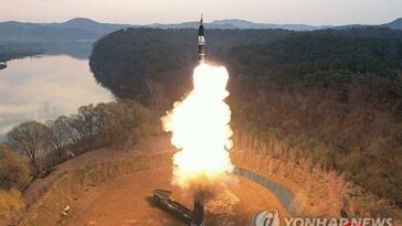 (LEAD) N. Korea fires several short-range ballistic missiles toward East Sea: JCS