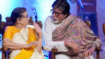 Amitabh Bachchan recibe a Lata Deenanath Mangeshkar Puraskar y dice que se siente afortunado de ser honrado