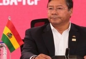 Bolivia exige respeto a la libre determinación de los pueblos