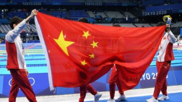 China califica de "noticias falsas" los informes de dopaje de nadadores