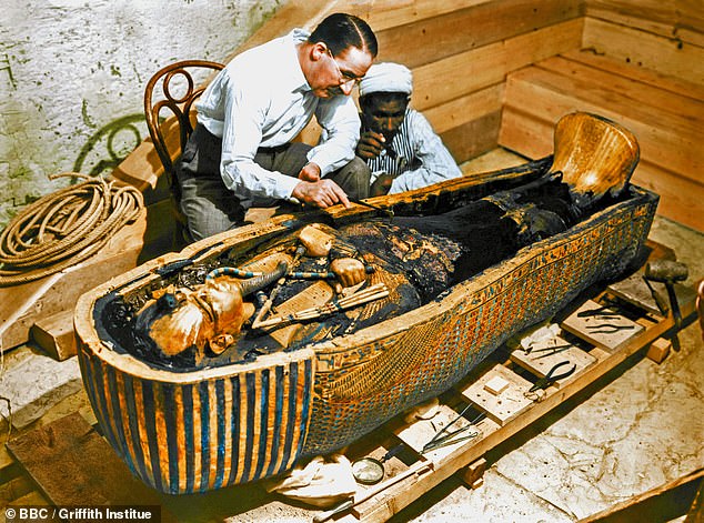 Un científico afirma haber resuelto el caso de la 'maldición del faraón' que se cree que mató a más de 20 personas al abrir la tumba del rey Tutankamón en 1922
