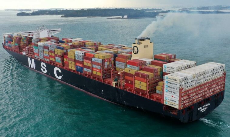 Crisis del Mar Rojo: los buques portacontenedores que viajan entre Asia y el Mediterráneo emiten un 63% más de emisiones
