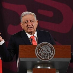 Ecuador declara Persona Non Grata al Embajador de México