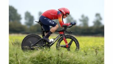 El equipo Ineos Grenadiers domésticos Cameron Wurf compite en dos carreras ciclistas y un Ironman en ocho días