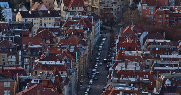 En 2023 los precios de la vivienda cayeron en casi todas las ciudades alemanas, según Postbank