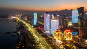 KKR dice que la corrección inmobiliaria de China puede estar sólo a mitad de camino