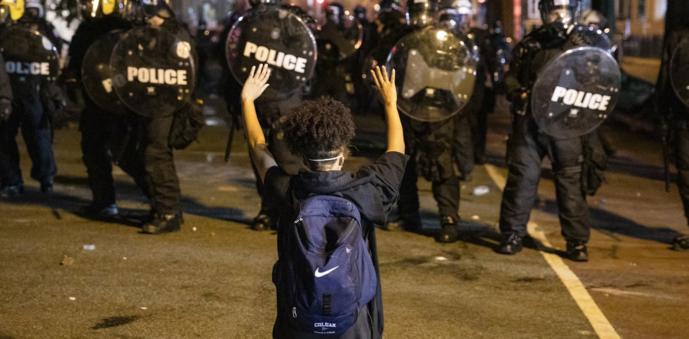 Las ciudades con jefas de policía negras tuvieron menos violencia callejera durante las protestas de Black Lives Matter de 2020
