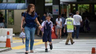 Las escuelas chinas en Malasia atraen a más niños de otras razas, en medio de acusaciones de sembrar desunión