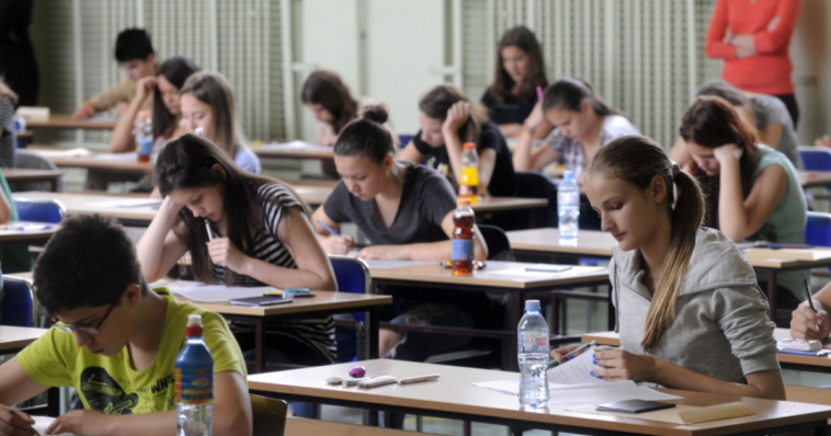 Los exámenes Abitur se suspendieron después de que ladrones robaran la hoja de respuestas en un asalto a la escuela
