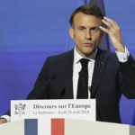 Macron insta a limitar la edad de 15 años en las redes sociales en toda Europa