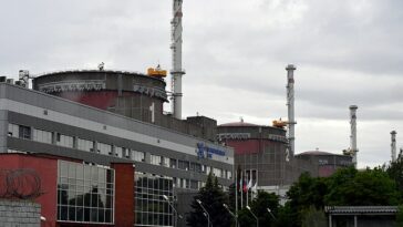 Un ataque con aviones no tripulados que impactó tres veces la central eléctrica de Zaporizhizhia en Ucrania el domingo podría provocar un incidente de radiación