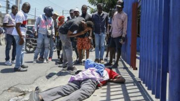 Tiroteos entre pandillas y policías paralizan zona cercana al Palacio Nacional de Haití