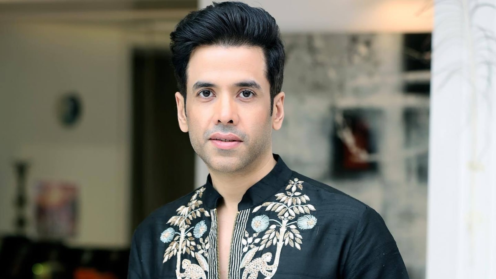 Tusshar Kapoor debutará en el cine OTT con Dunk: me gusta desafiarme con papeles no cómicos, fuera de mi comodidad
