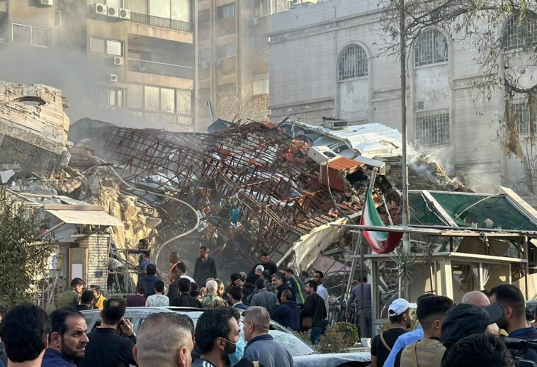 Varios muertos en ataque israelí al consulado iraní en Damasco: Informes