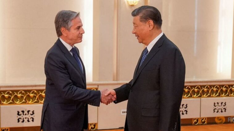Xi le dice a Blinken que EE.UU. y China deberían ser "socios, no rivales"
