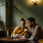 ¿Quién debería pagar la primera cita?  Entrenadores de citas y un terapeuta de parejas opinan