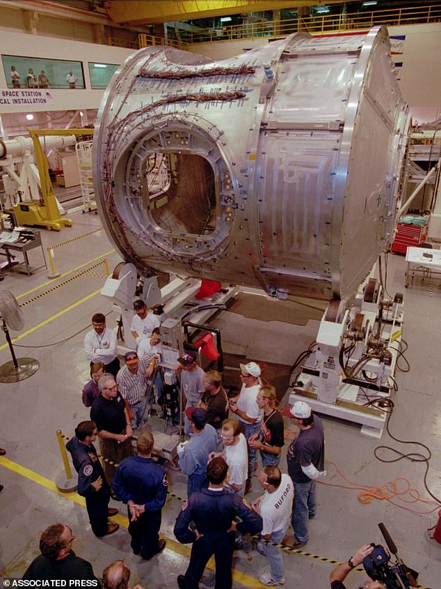 En total, se eliminarán 128 puestos de trabajo en la planta de la empresa en Huntsville, Alabama.