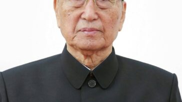 (LEAD) N. Korea&apos;s ex-propaganda chief Kim Ki-nam dies at 94: KCNA