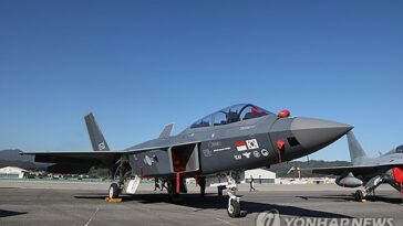 (LEAD) Indonesia proposes cutting payment for joint fighter jet project with S. Korea to one-third