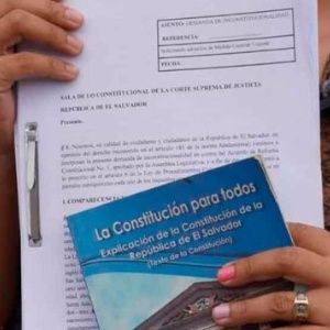 El Salvador: Preocupaciones por reforma constitucional
