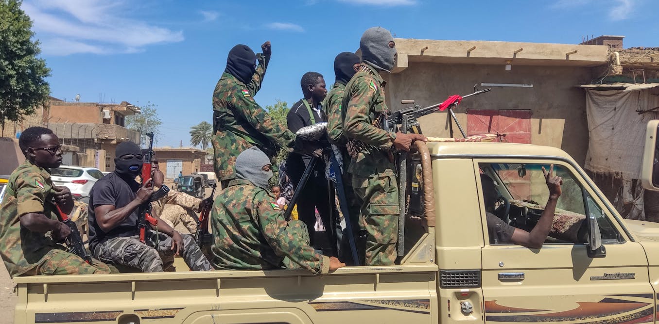 El descenso de Sudán al caos prepara el terreno para que Al Qaeda regrese a su bastión histórico

