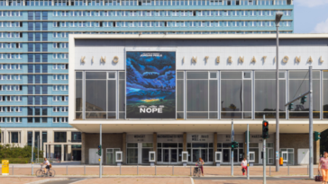 El icónico Kino International de Berlín cierra durante dos años