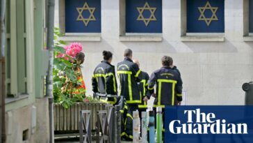 La policía francesa mata a un hombre armado que prendió fuego a una sinagoga en Rouen