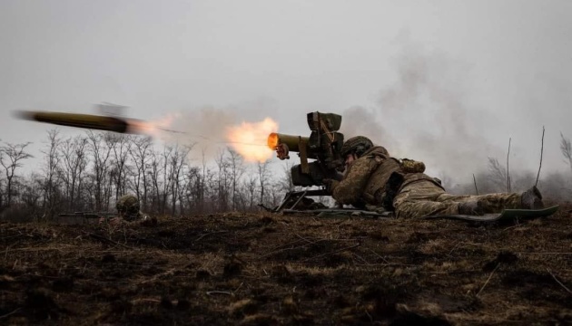 La prohibición estadounidense de realizar ataques dentro de Rusia compromete la capacidad de Ucrania para defenderse