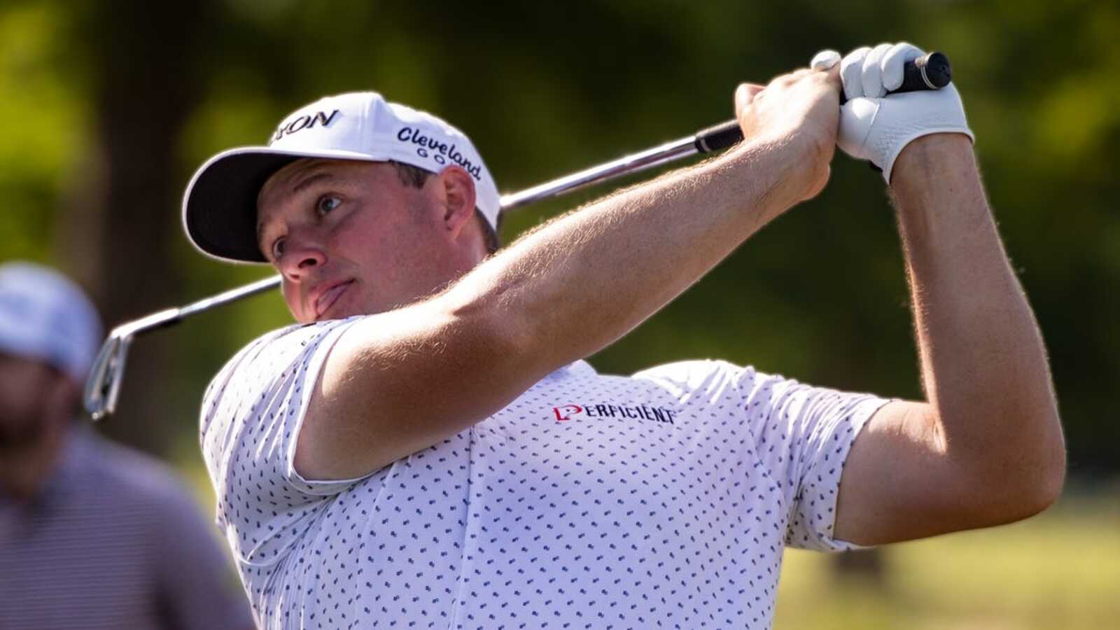 Steve Stricker está a medio camino del triplete en Regions Tradition
