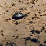 Los Archivos Nacionales de EE. UU. exigen todos los registros de ovnis antes del 20 de octubre de 2024. Arriba, la Fuerza Aérea de EE. UU. hizo pública una vez esta imagen de una sonda espacial Viking de 1972 en espera de ser recuperada en el campo de misiles White Sands cerca de Roswell para explicar el accidente OVNI de Roswell de 1947 25 años antes