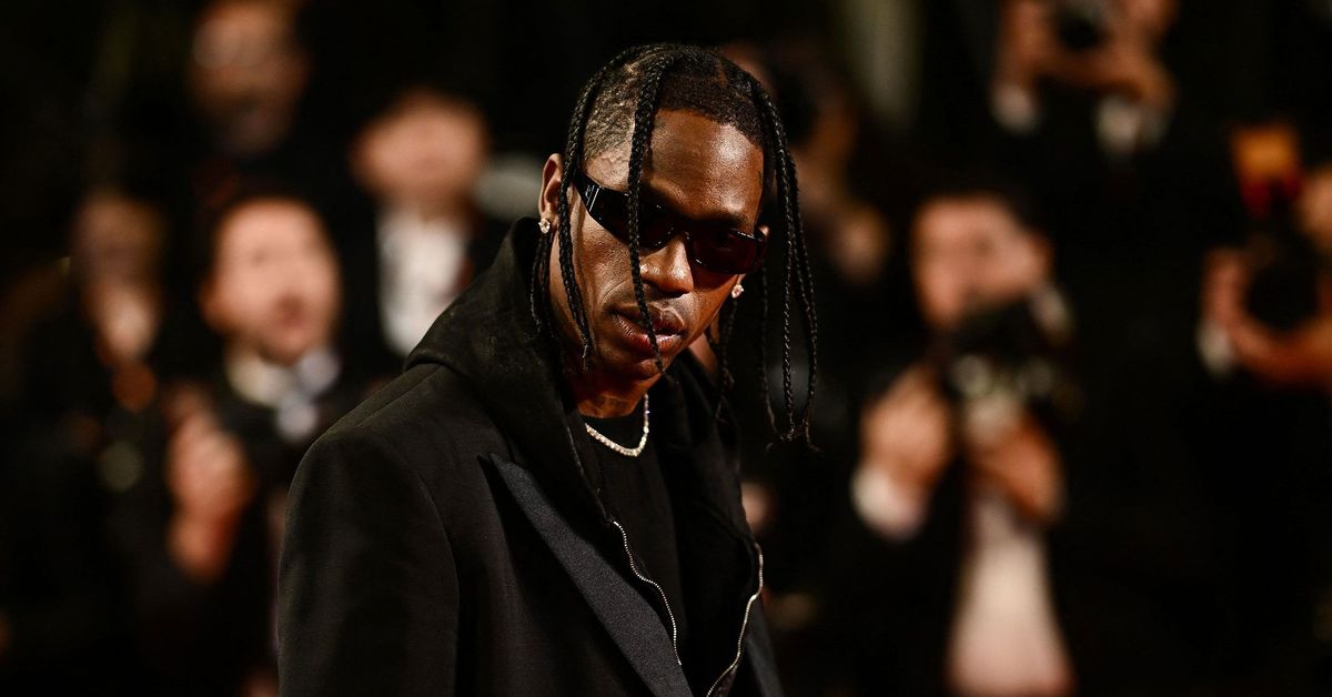 El rapero Travis Scott arrestado por alteración del orden público y allanamiento de morada
