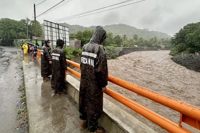 Salvador: Estado de Emergencia Nacional, Inclemencias del Tiempo - teleSUR
