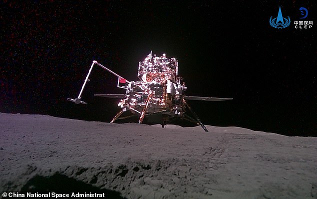 El módulo de aterrizaje chino Chang'e-6 (en la foto) ha regresado a la Tierra con las primeras muestras rocosas de la cara oculta de la Luna.