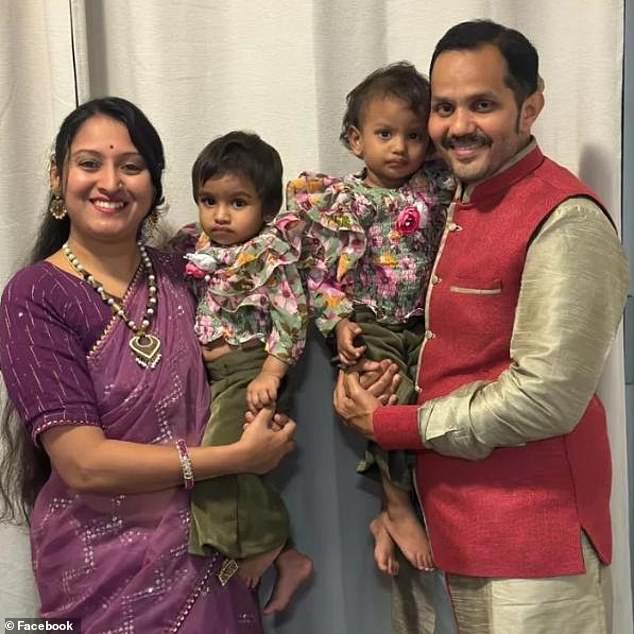 Anand Runwal y su esposa Poonam Runwal se mudaron a Sydney en octubre de 2023 con sus hijas gemelas de dos años.