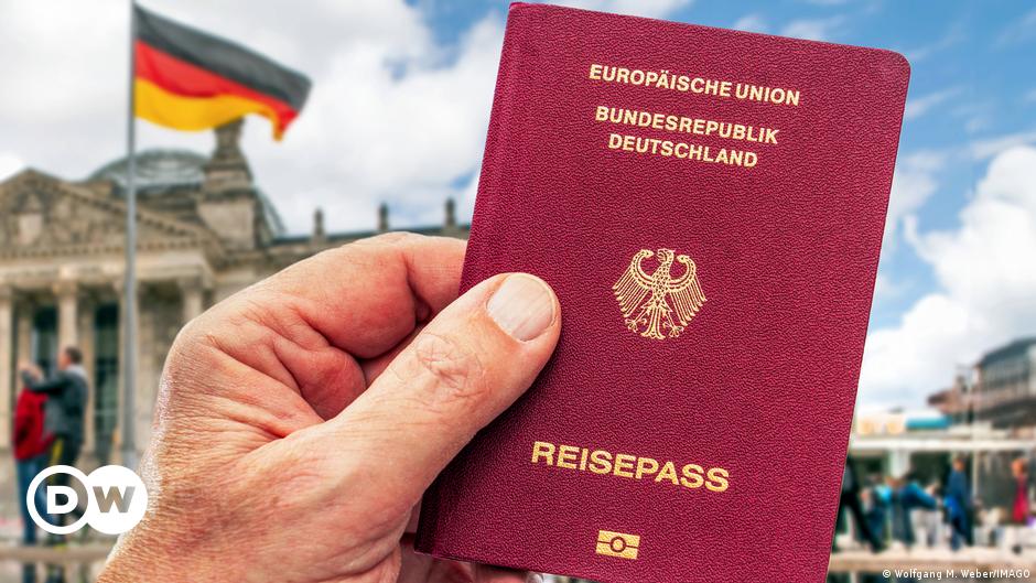 Alemania: Los retrasos en la renovación de pasaportes frustran a los turistas
