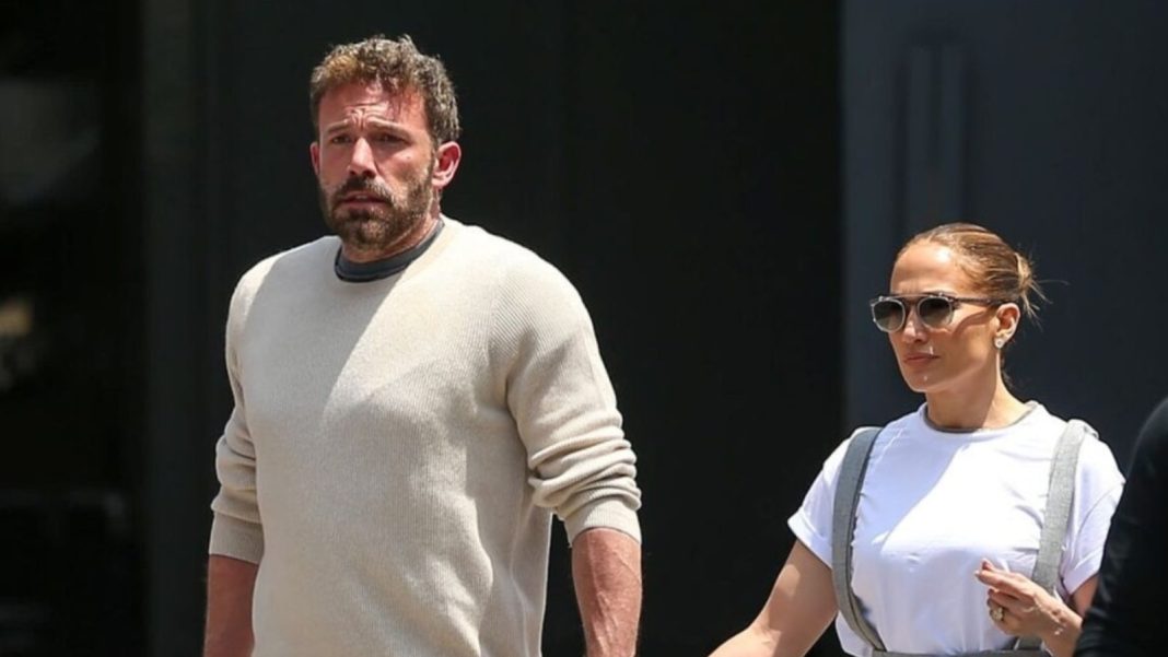 Ben Affleck teme que Jennifer Lopez “lo destruya en la guerra del divorcio” si…
