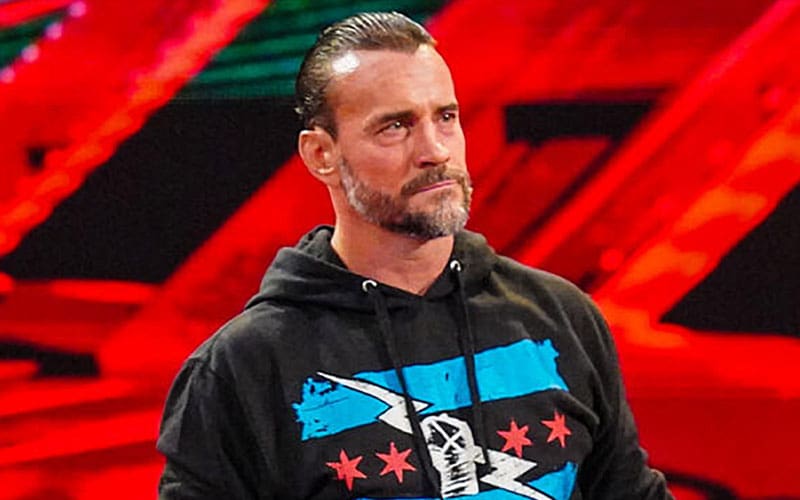 CM Punk trabaja activamente para obtener autorización médica para regresar al ring de la WWE
